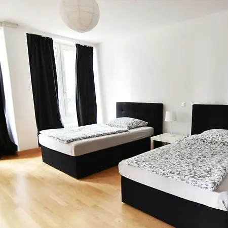 Apartment Апартаменты *